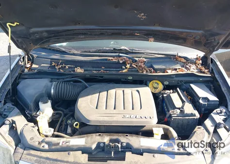 2013 Chrysler Town & Country Touring z USA, uszkodzony, nr VIN 2C4RC1BG4DR805851